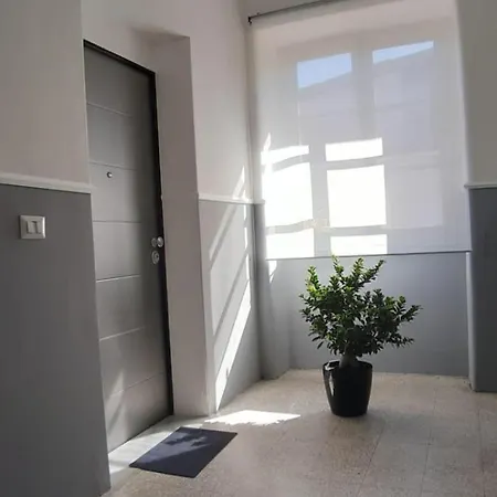 Apartment Grecale House *